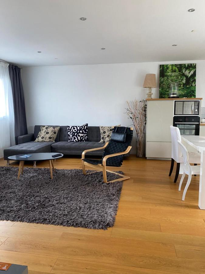 Jasmin House Apartment เซอนง ภายนอก รูปภาพ